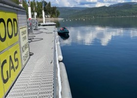 ANGLEMONT-DOCK-BUDDIES